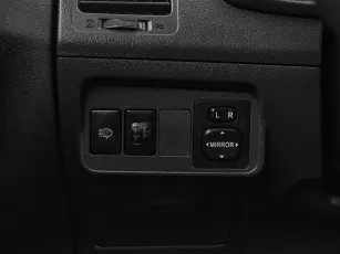Toyota  13