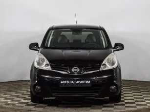 Nissan  2