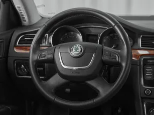 Skoda  10