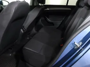 Volkswagen  15