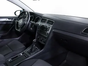 Volkswagen  9