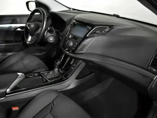 Hyundai  10