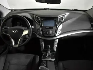 Hyundai  11