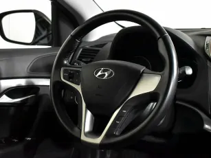 Hyundai  13
