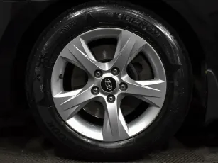 Hyundai  9