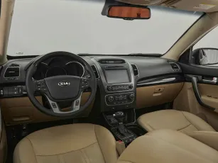 Kia  8