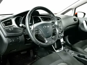 Kia  11