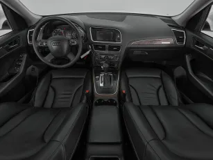 Audi  8