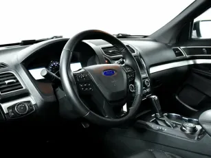 Ford  10