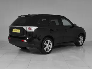Mitsubishi  6