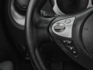 Nissan  10
