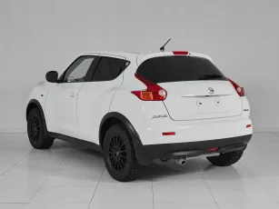 Nissan  4