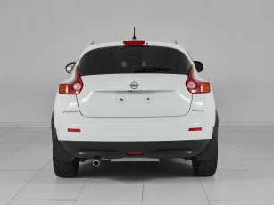 Nissan  5