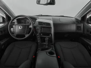 SsangYong  8