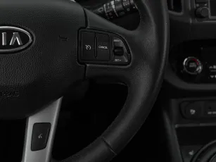 Kia  12