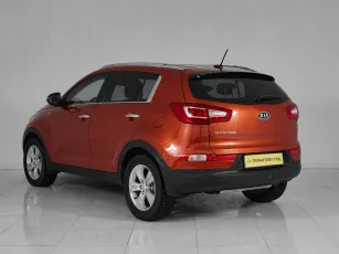 Kia  4