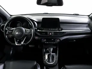Kia  10