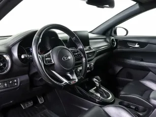 Kia  11