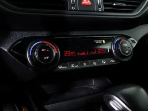 Kia  14