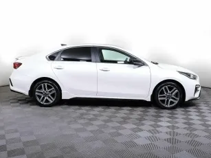 Kia  4