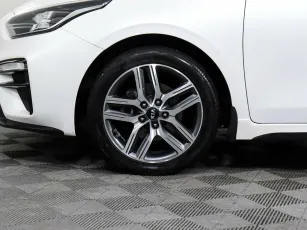 Kia  7