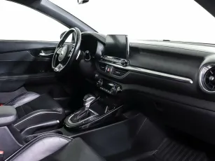 Kia  8