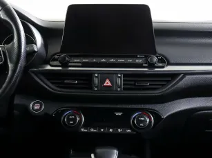 Kia  9