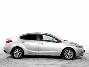 Kia  4