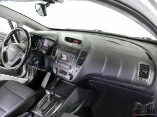 Kia  7