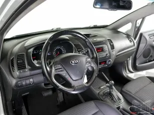 Kia  8