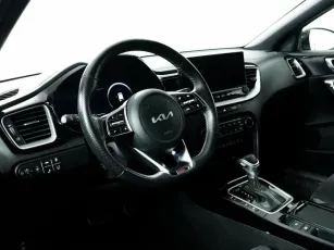 Kia  11