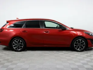 Kia  4