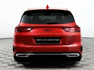 Kia  6