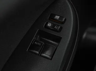 Toyota  11