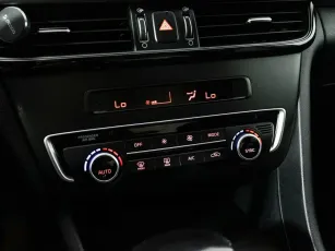 Kia  10