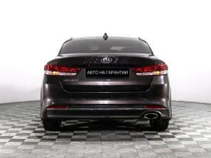 Kia  4
