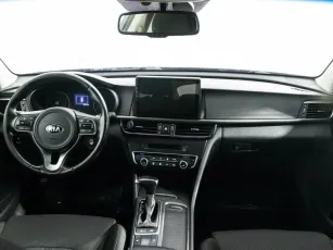 Kia  6