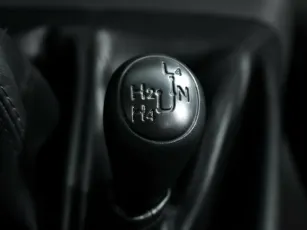 Toyota  8