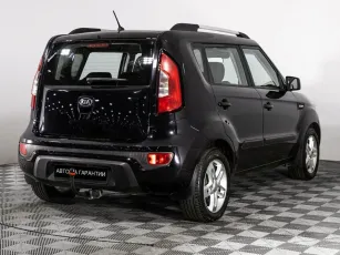Kia  3
