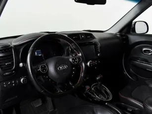 Kia  12