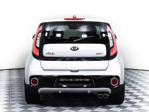Kia  6