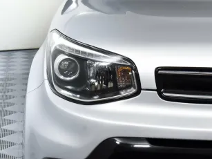 Kia  7