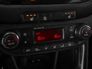 Kia  16