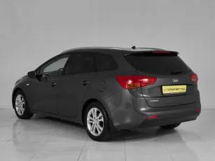 Kia  4