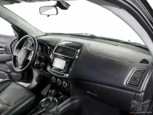 Mitsubishi  8