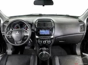 Mitsubishi  9