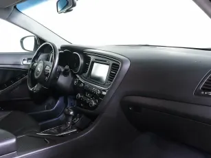 Kia  9