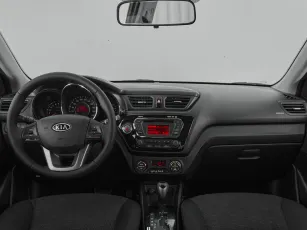 Kia  8