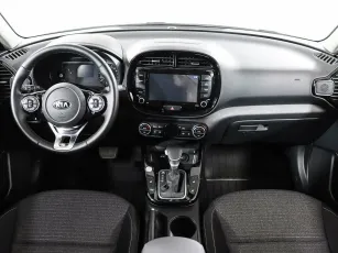 Kia  10