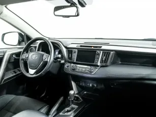 Toyota  5